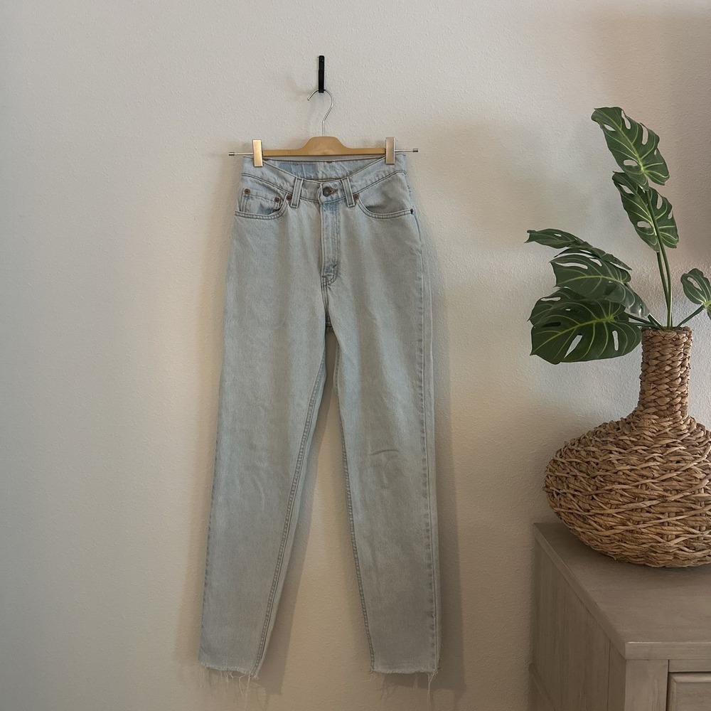 VTG Levi's 512 Slim Fit Tapered Leg Light Wash Jeans Size 7 25-26"